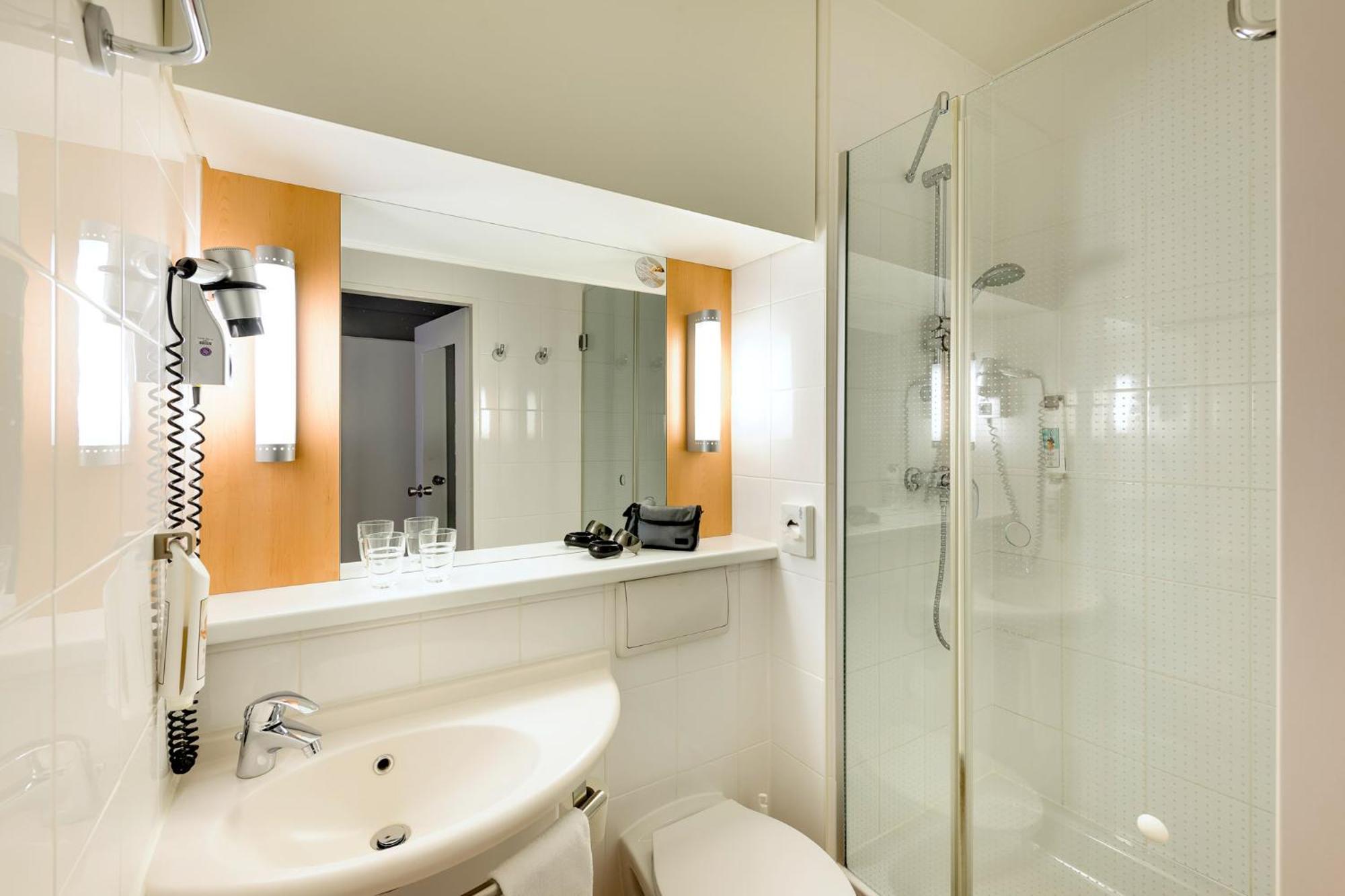 Ibis Hotel Hamburg Alster Centrum Ngoại thất bức ảnh